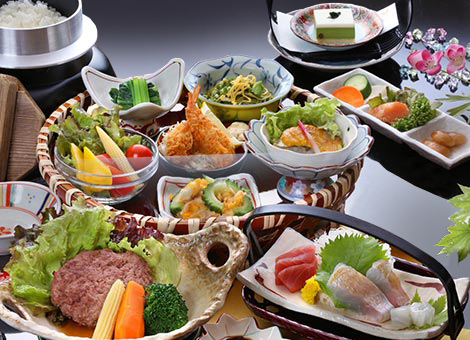 黒毛和牛ハンバーグと刺盛り膳